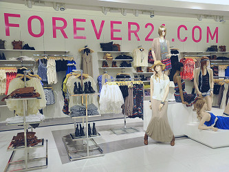 Forever 21's Glory Days Were in 2000s, and Photos Show Why